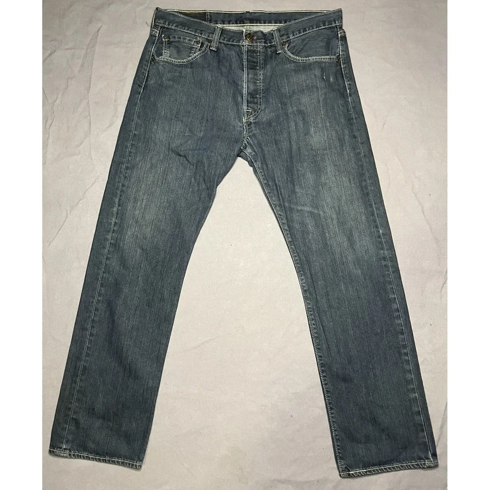 Levi's 501 Straight Blue Denim Jeans Button Fly Medium Wash 5-Pocket Men's